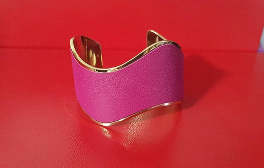 Wave Cuff Bracelet in Fuchsia